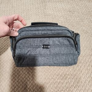 Lug Trollwy Lb Gray Travel Dopp Kit Toiletry Bag